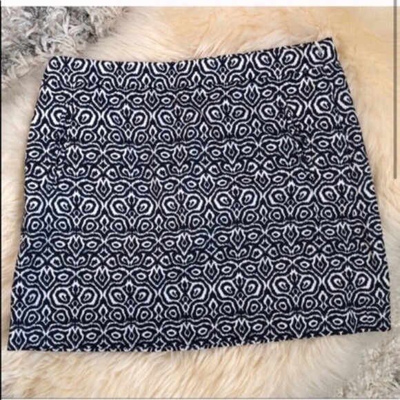 J. CREW | Ikat Print Cotton Stretch Mini Skirt EUC - Picture 3 of 5